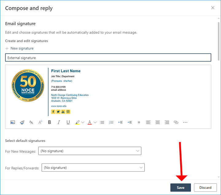 A screenshot of an email signature is pasted in the Microsoft settings.