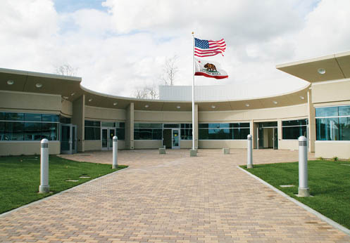 Foto del centro NOCE Cypress ubicado en el campus de Cypress College.